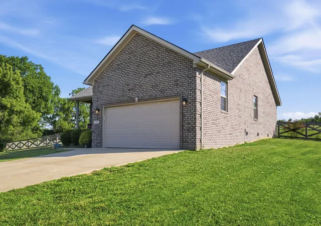 Photo 4 of Single family home for sale at 494 Igo Rd, Richmond, KY 40475 | MLS# 26014970 | Listing updated on 2026-10-02