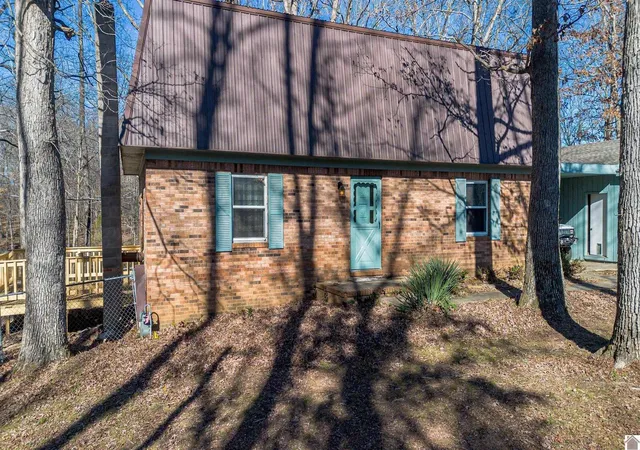 Homes for sale in Benton, KY | 181 Woodland Dr, Benton, KY 42025 | MLS# 26016862
