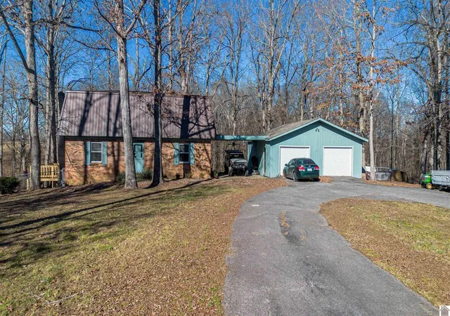 Homes for sale in Benton, KY | 181 Woodland Dr, Benton, KY 42025 | MLS# 26016862