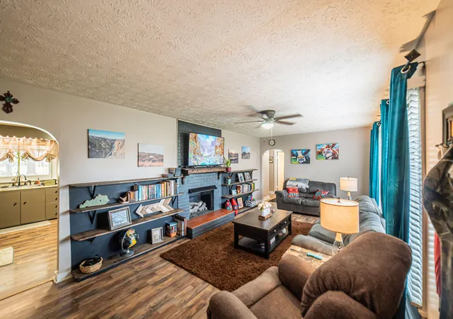 3rd image of 1560 Meacham Ln, Paducah, KY 42003 | MLS# 26015356