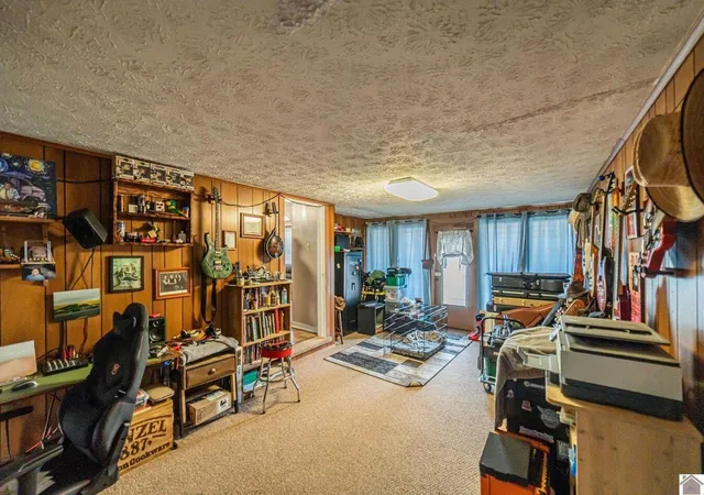 4th image of 1560 Meacham Ln, Paducah, KY 42003 | MLS# 26015356