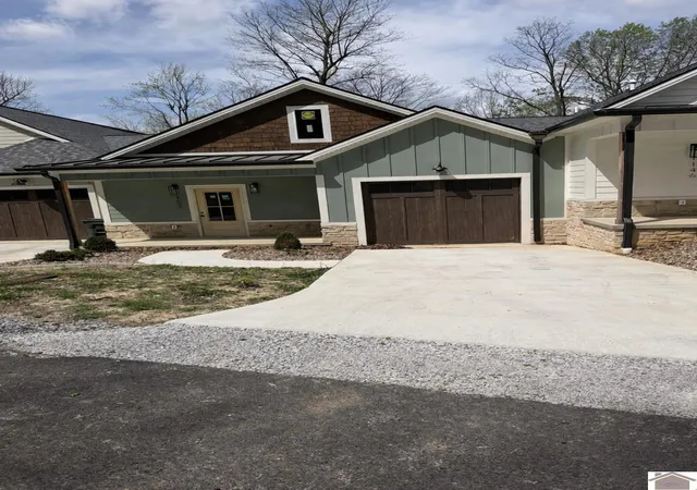 Homes for sale in Grand Rivers, KY | 1152 Eagle Rest Dr, Grand Rivers, KY 42045 | MLS# 26015022