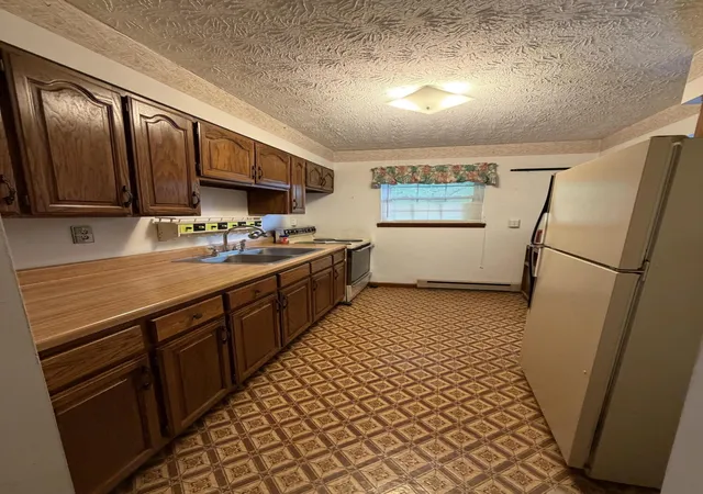 Photo 4 of Single family home for sale at 60 Grover Whitehead Rd, Whitley City, KY 42653 | MLS# 26014885 | Listing updated on 2026-10-13