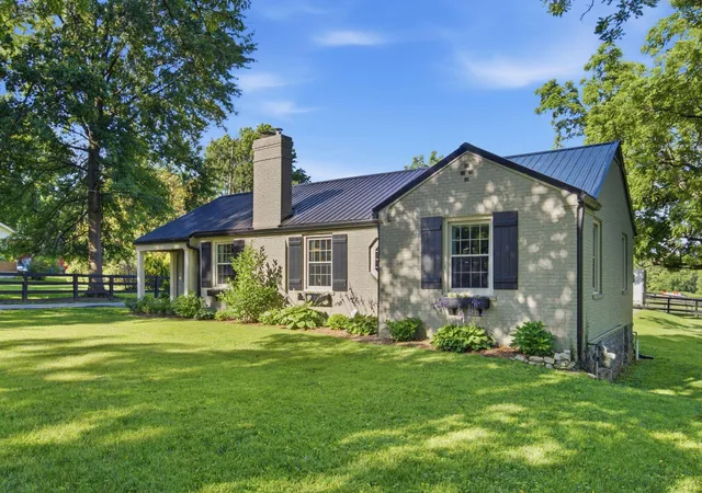 Photo 4 of House for sale at 166 Swigert Ave, Lexington, KY 40505 | MLS# 26014766 | Listing updated on 2026-08-17