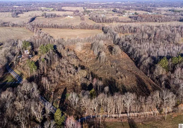 4th image of 7615 Blandville Rd, Paducah, KY 42001 | MLS# 26014777