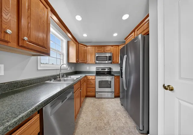 3rd image of 505 Coastal Ave, Bowling Green, KY 42103 | MLS# 26015763