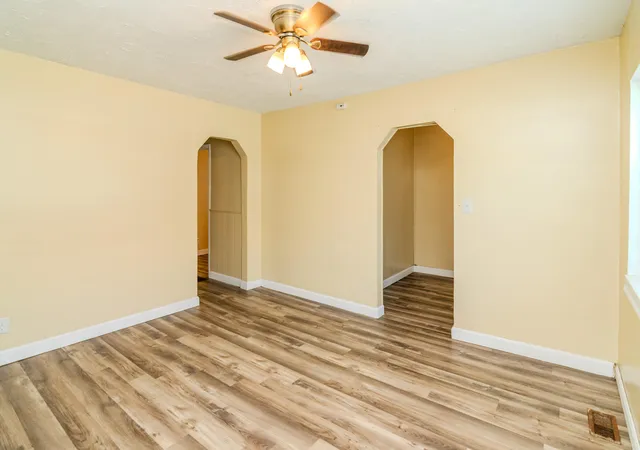 5th image of 25 Oliver St, Winchester, KY 40391 | MLS# 26014899
