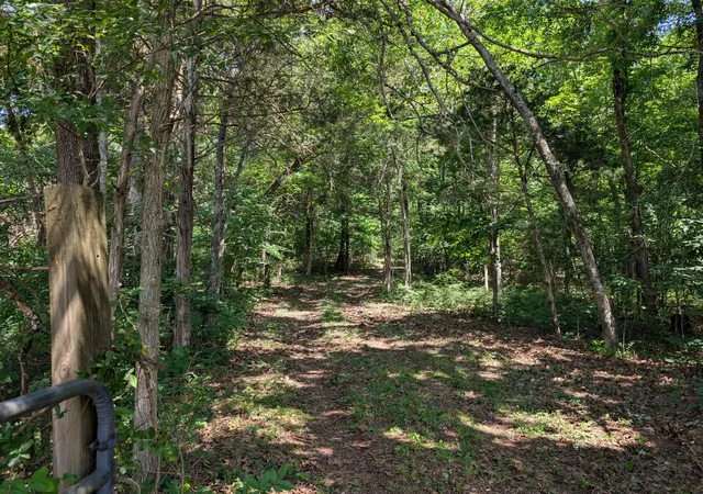 Homes for sale in Marion, KY | 4115 Acres State Hwy 506, Marion, KY 42064 | MLS# 26014792
