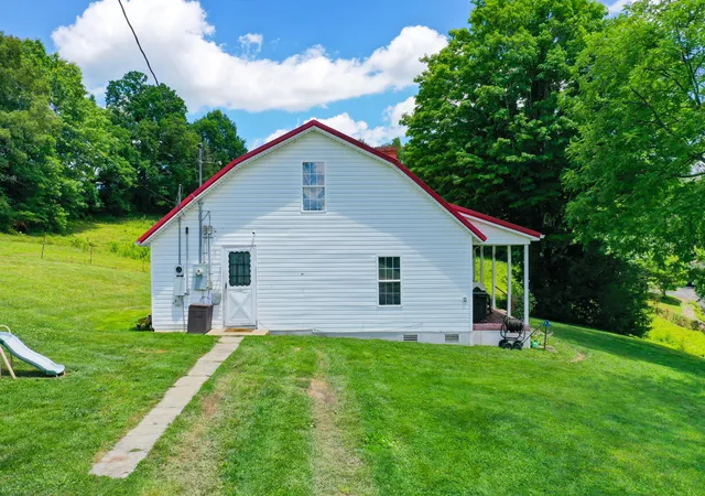 Homes for sale in Annville, KY | 234 Ray Mathis Rd, Annville, KY 40402 | MLS# 26014816