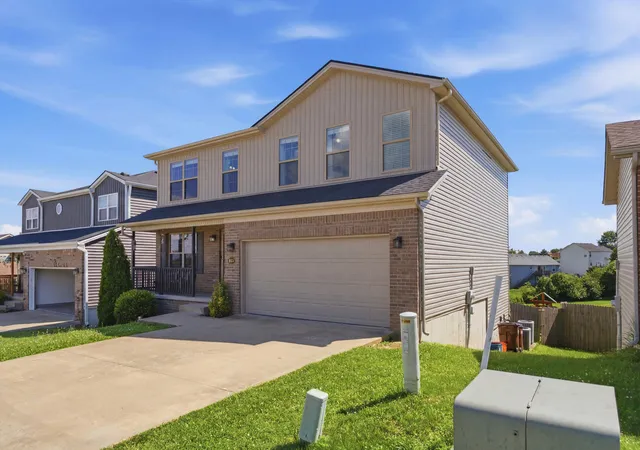 Homes for sale in Richmond, KY | 624 Jennifer Dr, Richmond, KY 40475 | MLS# 26014915