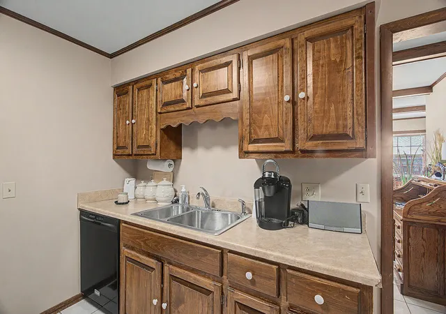 Photo 4 of Single family home for sale at 2671 Pembroke Rd, Hopkinsville, KY 42240 | MLS# 26018308 | Listing updated on 2026-08-04