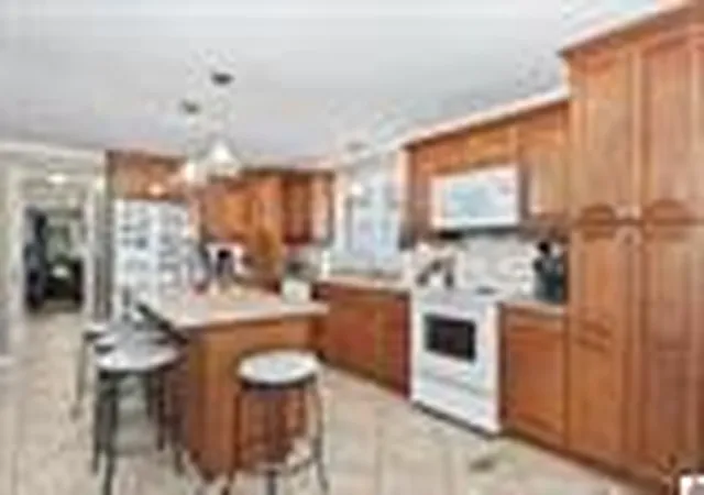 Homes for sale in Cadiz, KY | 49 Aubry Ln, Cadiz, KY 42211 | MLS# 26016789