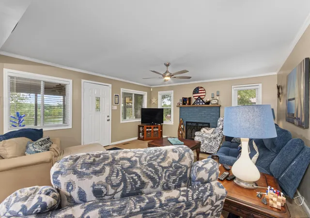 Photo 3 of Single family home for sale at 49 Aubry Ln, Cadiz, KY 42211 | MLS# 26016789 | Listing updated on 2026-07-15