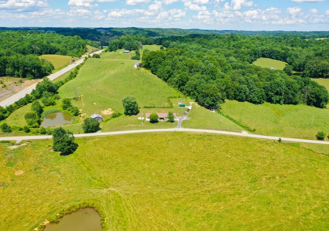 Photo 3 of Single family home for sale at 641 State Hwy 3444, Annville, KY 40402 | MLS# 26014854 | Listing updated on 2026-07-17