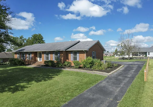 Homes for sale in Harrodsburg, KY | 923 Meadow Ln, Harrodsburg, KY 40330 | MLS# 26014928