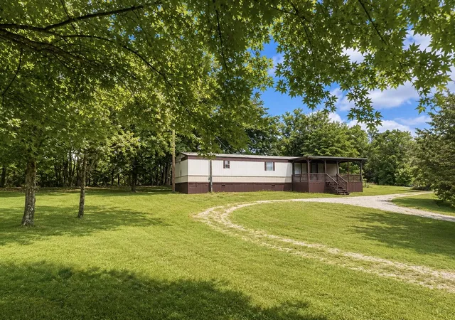 Homes for sale in Monticello, KY | 486 Old Happy Top Rd, Monticello, KY 42633 | MLS# 26014827