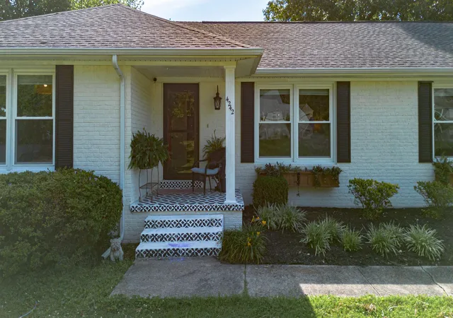 3rd image of 4242 Forrest Ave, Paducah, KY 42001 | MLS# 26014857
