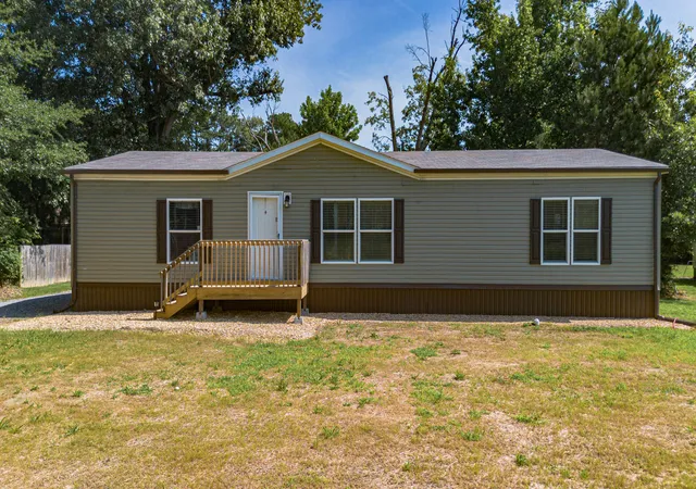 Photo 1 of Single family home for sale at 3150 Key Dr, Paducah, KY 42003 | MLS# 26016884 | Listing updated on 2026-07-24