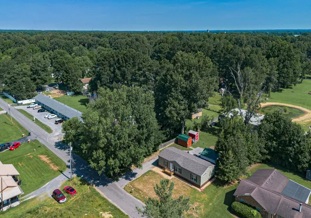 Photo 3 of Single family home for sale at 3150 Key Dr, Paducah, KY 42003 | MLS# 26016884 | Listing updated on 2026-07-24