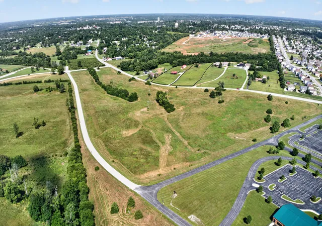 2nd image of 939 Union Mill Rd, Nicholasville, KY 40356 | MLS# 26014880