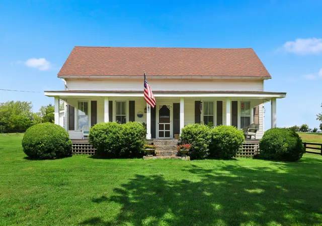 Homes for sale in Lancaster, KY | 1566 Old Danville Rd, Lancaster, KY 40444 | MLS# 26014911