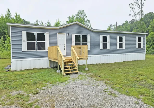 Homes for sale in Corbin, KY | 89 Tower Rd, Corbin, KY 40701 | MLS# 26014903