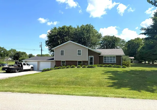 Homes for sale in Monticello, KY | 111 Guinn Dr, Monticello, KY 42633 | MLS# 26015253