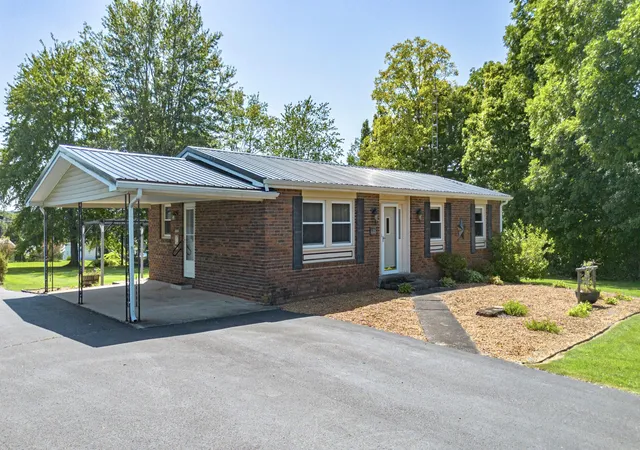 Photo 26 of Single family home for sale at 628 W Elm St, Marion, KY 42064 | MLS# 26023711 | Listing updated on 2026-09-03