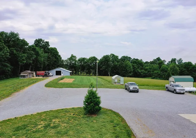 Homes for sale in Marion, KY | 976 Buggs Branch Rd, Marion, KY 42064 | MLS# 26014918