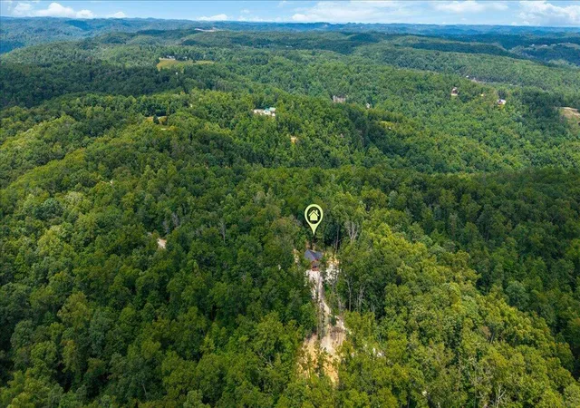 Homes for sale in Frenchburg, KY | 259 Heavenly Ln, Frenchburg, KY 40322 | MLS# 26015104