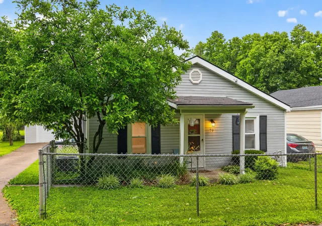 Homes for sale in Nicholasville, KY | 79 Lucas Ln, Nicholasville, KY 40356 | MLS# 26015051