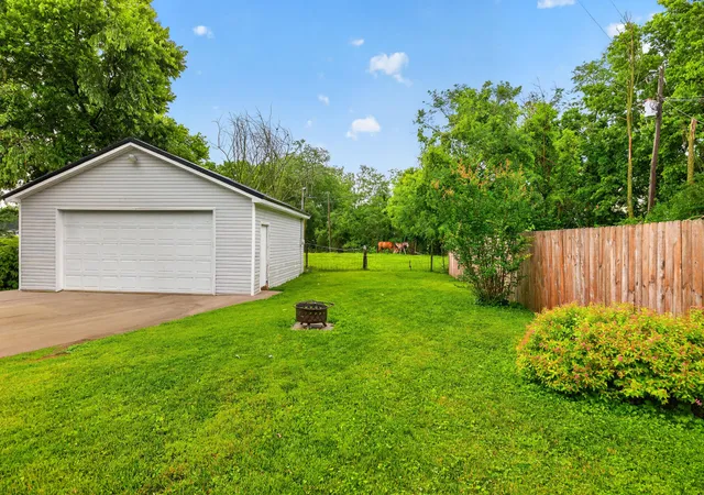 Photo 2 of Single family home for sale at 79 Lucas Ln, Nicholasville, KY 40356 | MLS# 26015051 | Listing updated on 2026-10-22