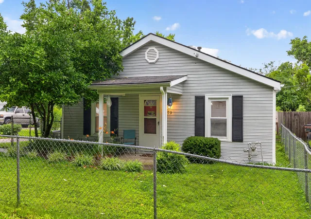 Homes for sale in Nicholasville, KY | 79 Lucas Ln, Nicholasville, KY 40356 | MLS# 26015051