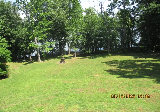 Homes for sale in Cadiz, KY | 309 Birdsong Dr, Cadiz, KY 42211 | MLS# 26014954