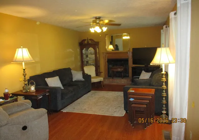 Homes for sale in Cadiz, KY | 309 Birdsong Dr, Cadiz, KY 42211 | MLS# 26014954