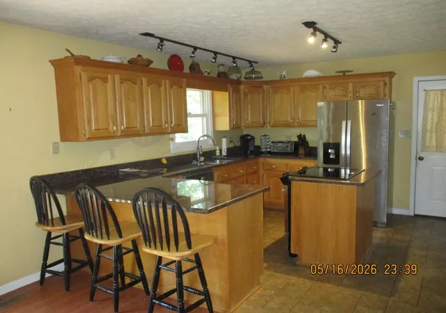 Homes for sale in Cadiz, KY | 309 Birdsong Dr, Cadiz, KY 42211 | MLS# 26014954