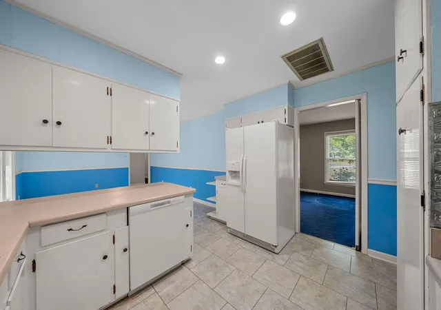 Photo 4 of Single family home for sale at 106 Millbrooke Dr, Hopkinsville, KY 42240 | MLS# 26014938 | Listing updated on 2026-09-22
