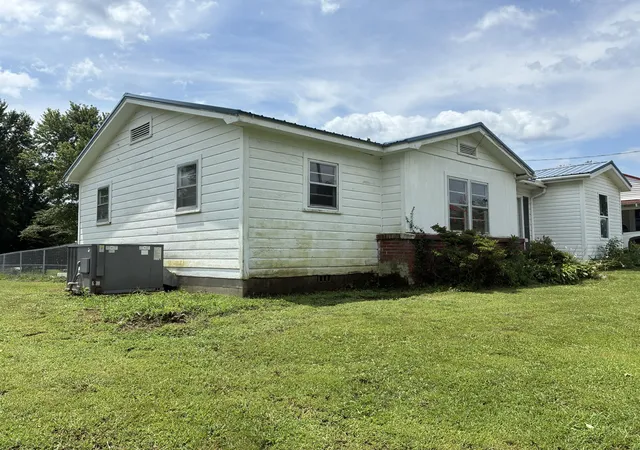 Homes for sale in Wingo, KY | 10174 Us-45, Wingo, KY 42088 | MLS# 26017649