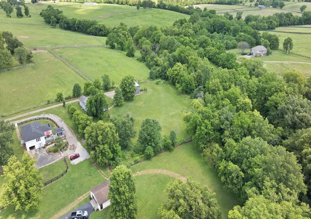 Homes for sale in Versailles, KY | 3156 Pinckard Pike, Versailles, KY 40383 | MLS# 26015488