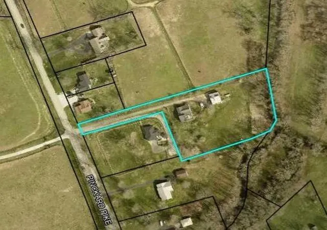 Homes for sale in Versailles, KY | 3156 Pinckard Pike, Versailles, KY 40383 | MLS# 26015488