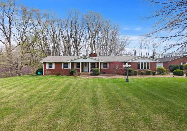 Homes for sale in Kuttawa, KY | 97 State Route 810, Kuttawa, KY 42055 | MLS# 26016779