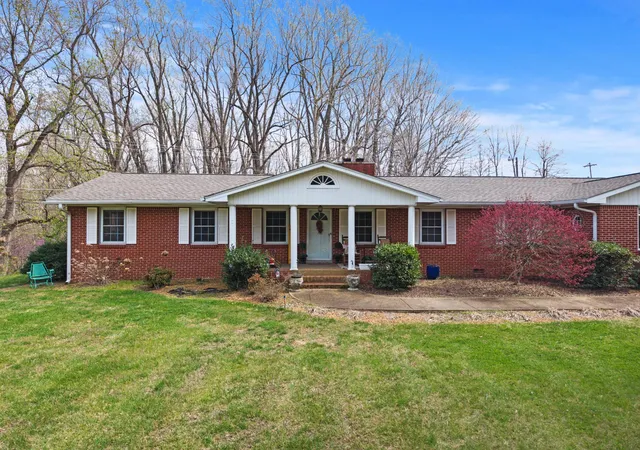 Homes for sale in Kuttawa, KY | 97 State Route 810, Kuttawa, KY 42055 | MLS# 26016779