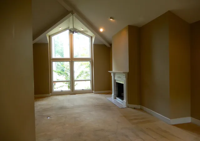 Photo 3 of Single family home for sale at 643 Whitney Dr, Paducah, KY 42001 | MLS# 26015092 | Listing updated on 2026-08-31