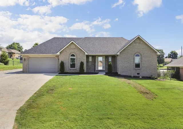 Homes for sale in Somerset, KY | 799 Hidden Loop Dr, Somerset, KY 42503 | MLS# 26014995