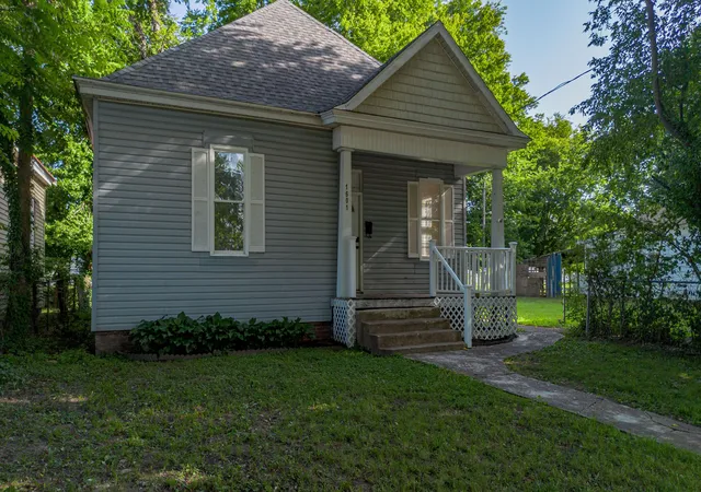 2nd image of 1601 Park Avenue Avenue, Paducah, KY 42001 | MLS# 26015617