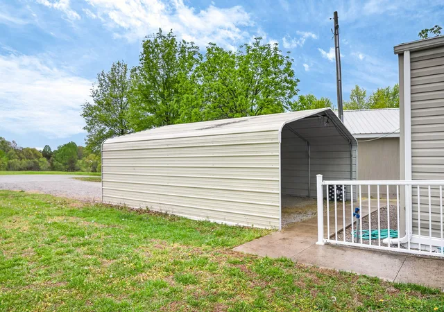 Homes for sale in Burkesville, KY | 475 State Park Rd, Burkesville, KY 42717 | MLS# 26015009