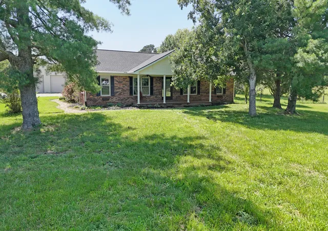 1st image of 861 College Hill Rd, Waco, KY 40385 | MLS# 26016033