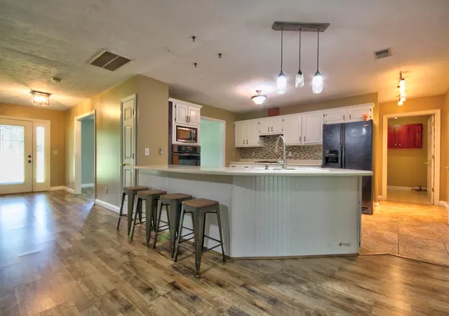 3rd image of 861 College Hill Rd, Waco, KY 40385 | MLS# 26016033