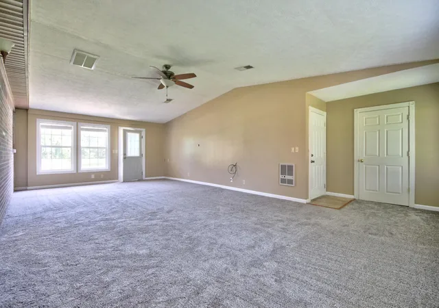 4th image of 861 College Hill Rd, Waco, KY 40385 | MLS# 26016033