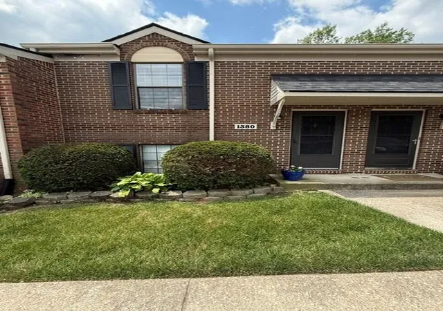 Homes for sale in Lexington, KY | 1380 Hartland Woods Wy, Lexington, KY 40515 | MLS# 26015070